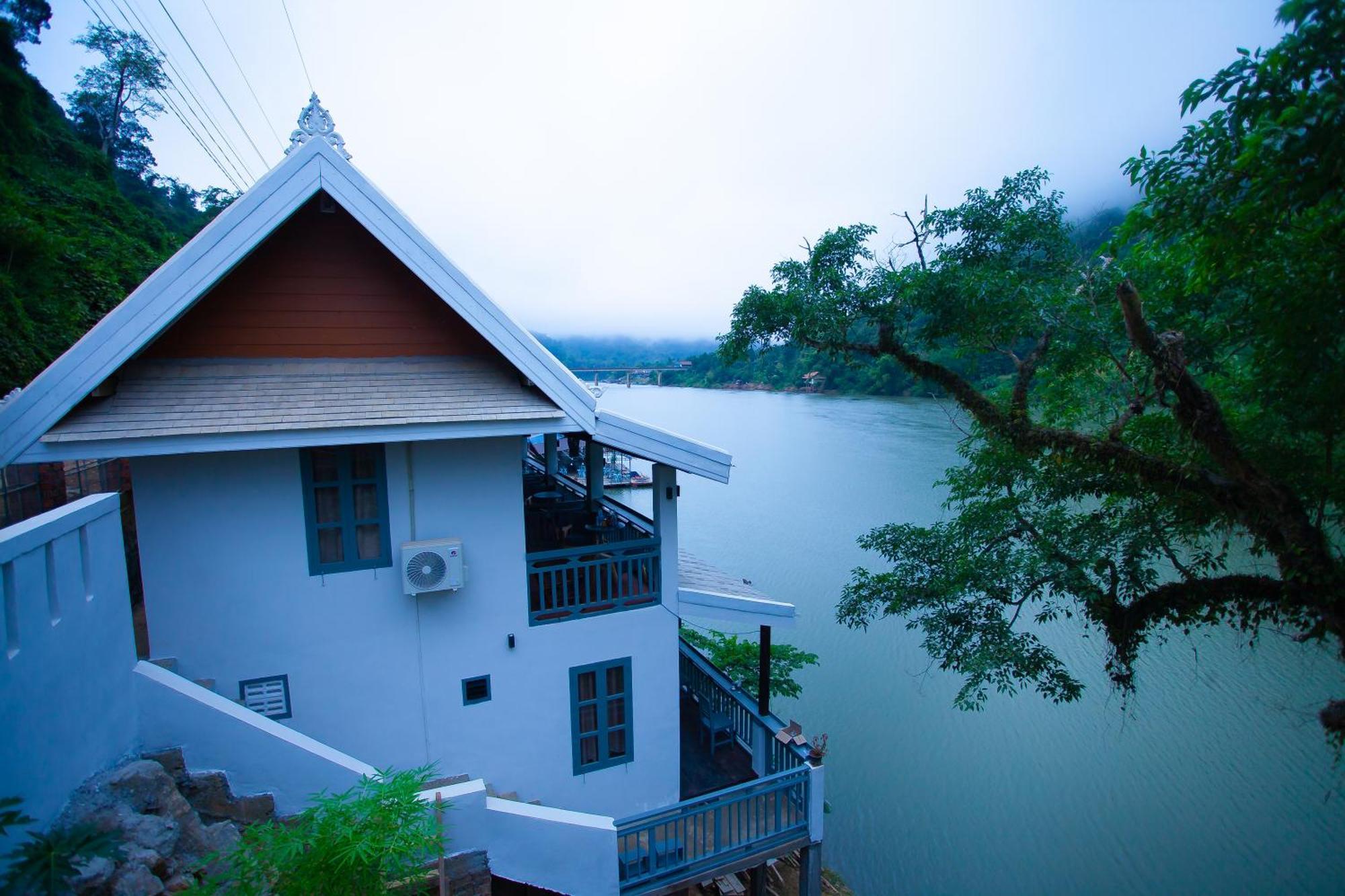 Dokchampa River View Villa Nongkhiaw Buitenkant foto
